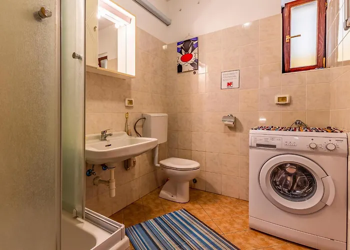 Appartamento Gorgeous In With Kitchen Pola