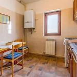 Gorgeous In With Kitchen Pula