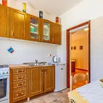 Apartament Gorgeous In With Kitchen