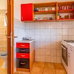 Gorgeous In With Kitchen * Pula